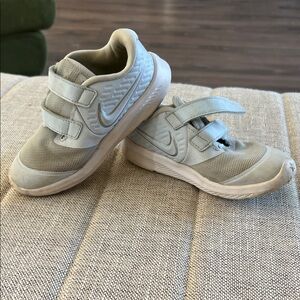 Nike Kids' Light Gray Sneakers